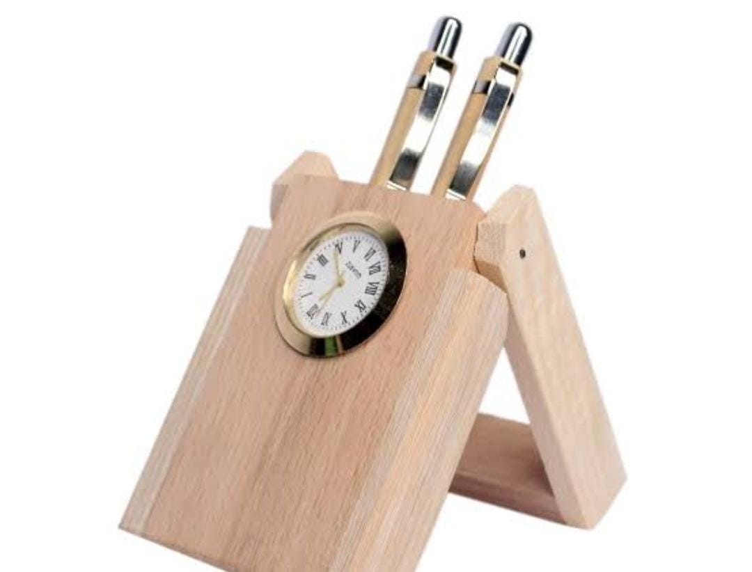 Wooden Desktop Pen Stand with Clock
